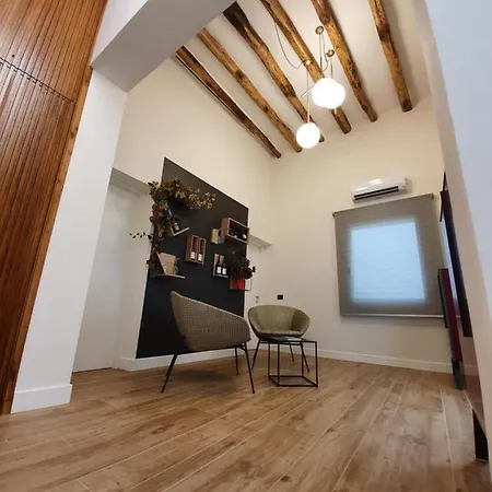 My House Luxury 住宿加早餐酒店 4*