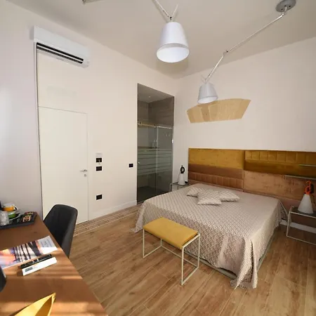 My House Luxury 住宿加早餐酒店 4*