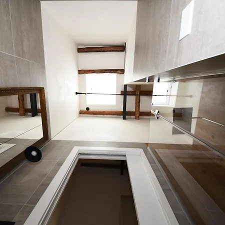 My House Luxury 住宿加早餐酒店 4*
